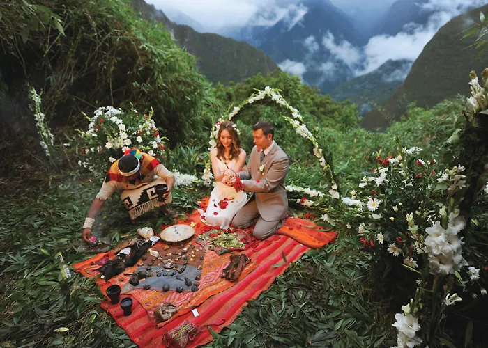 Sanctuary Lodge, A Belmond Hotel,