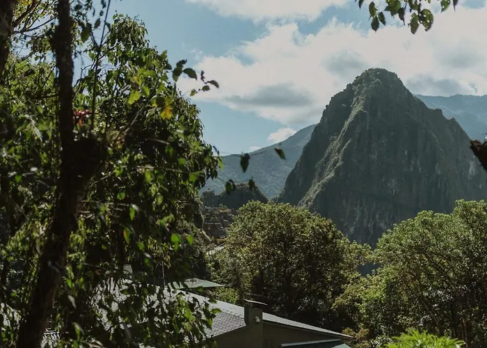 Hotel Sanctuary Lodge, A Belmond Hotel,